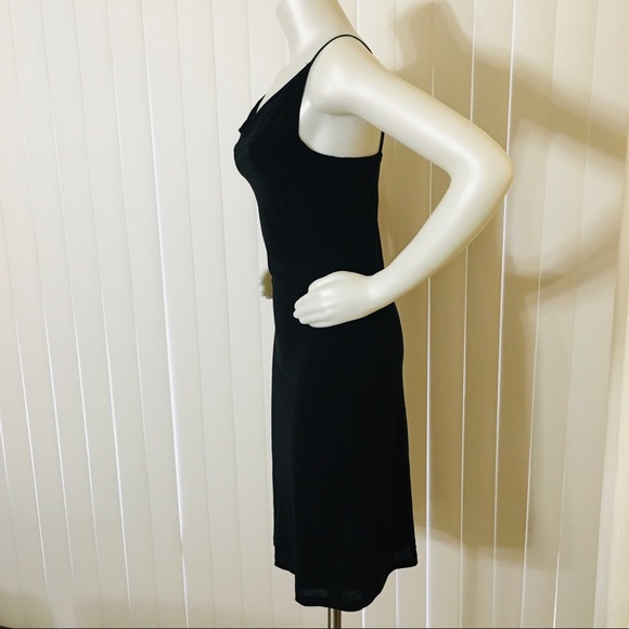 Solid black spaghetti strap V-neck dress - Picture 6 of 8